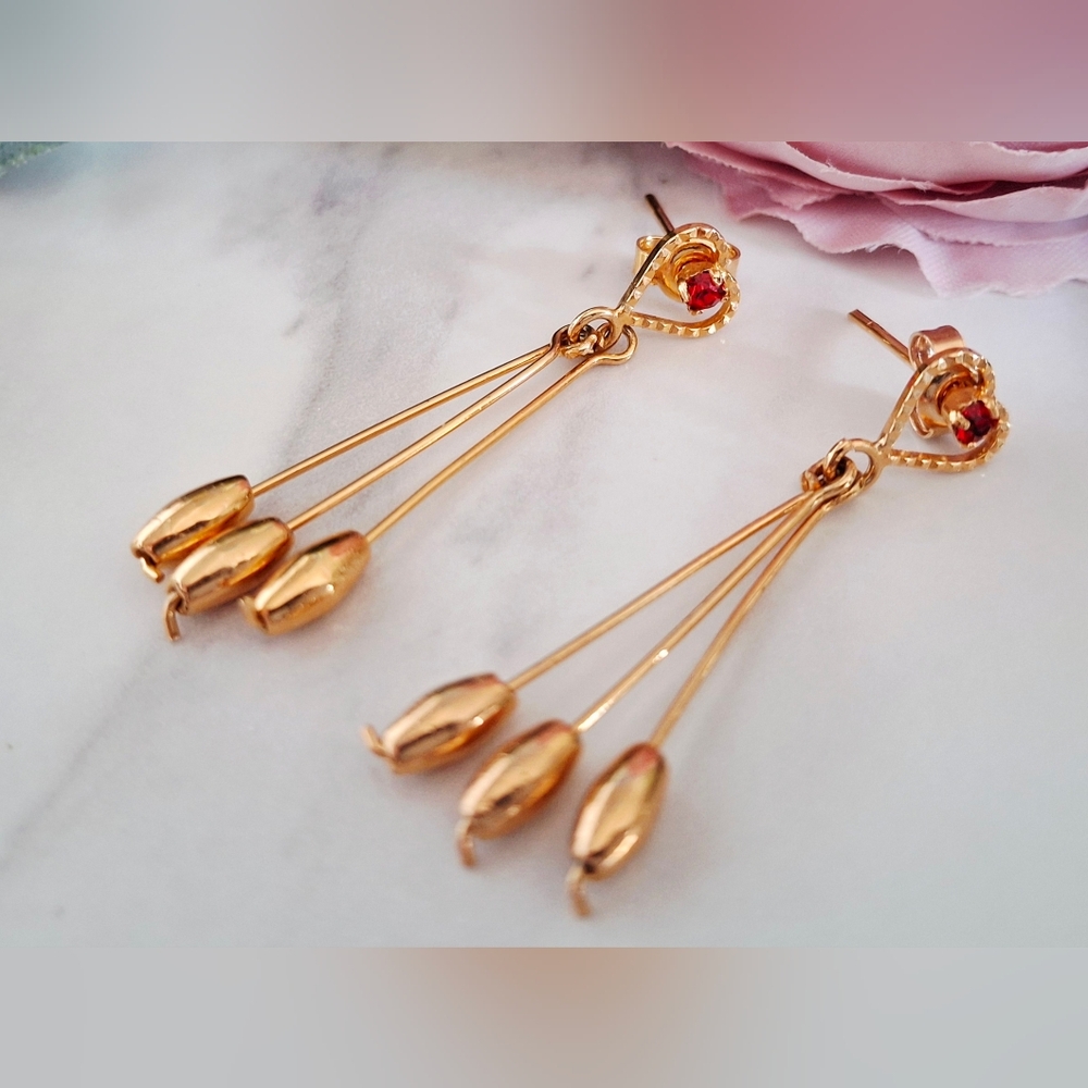 Vintage 80s ❤️✨️Jewelled Heart Dangle Earrings